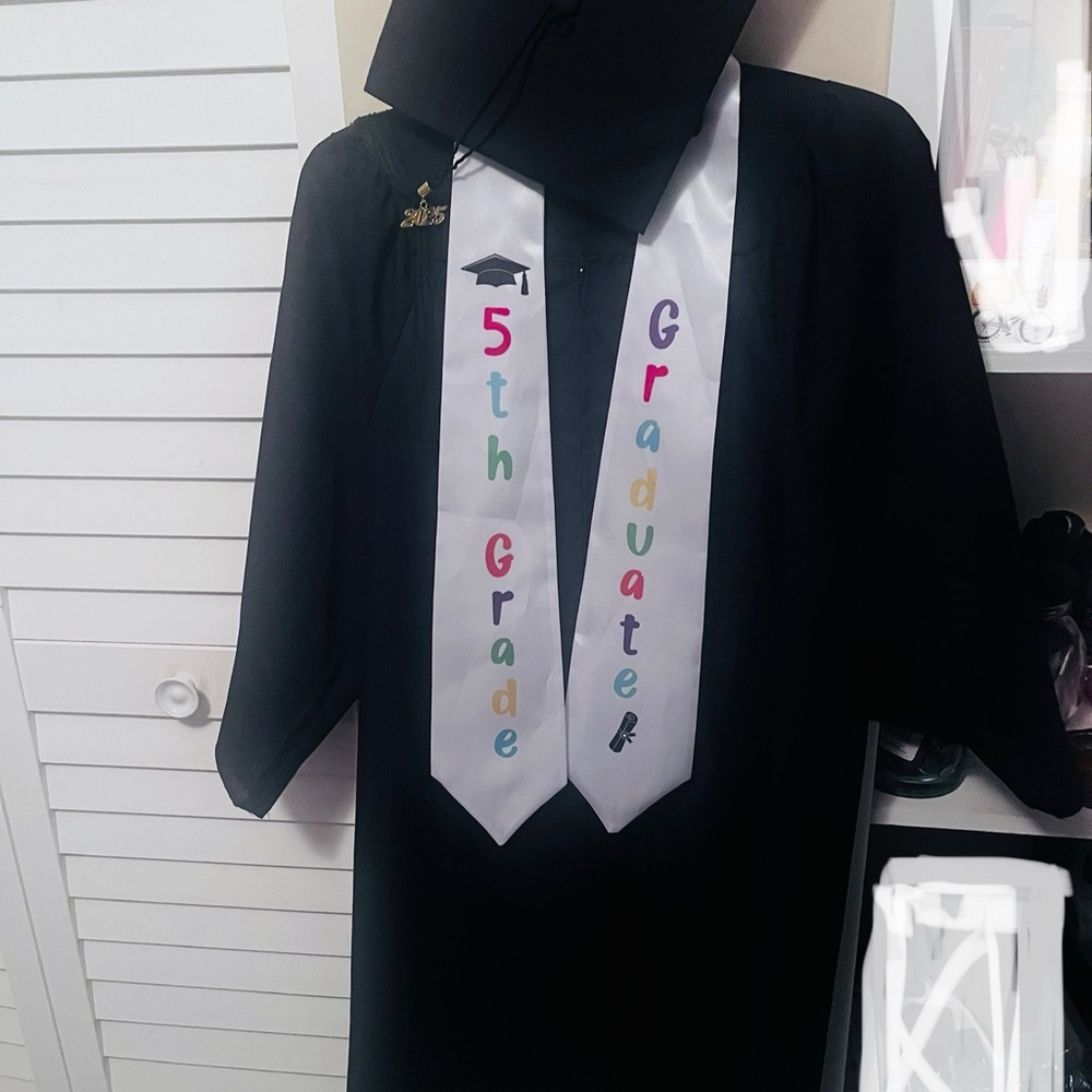 5th Grade Graduation Gown with Stole